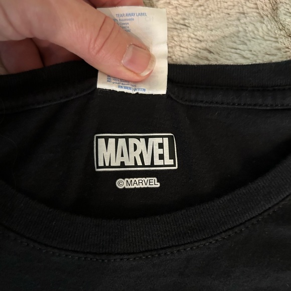 Marvel Deadpool “Heart Hands” Ladies Small Black Short Sleeve Tee Shirt - Picture 4 of 8